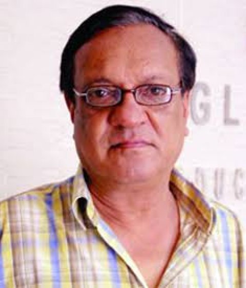 নিরবে চলে গেলেন চলচ্চিত্রকার আজিজুর রহমান বুলি
